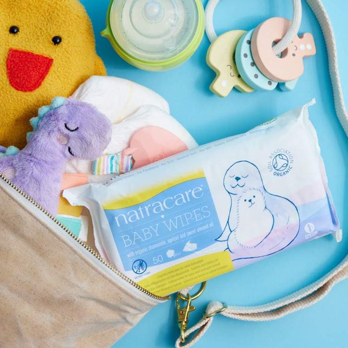 Compressas vs. toalhitas: como limpar o rabinho do bebé recém-nascido — imagem 4